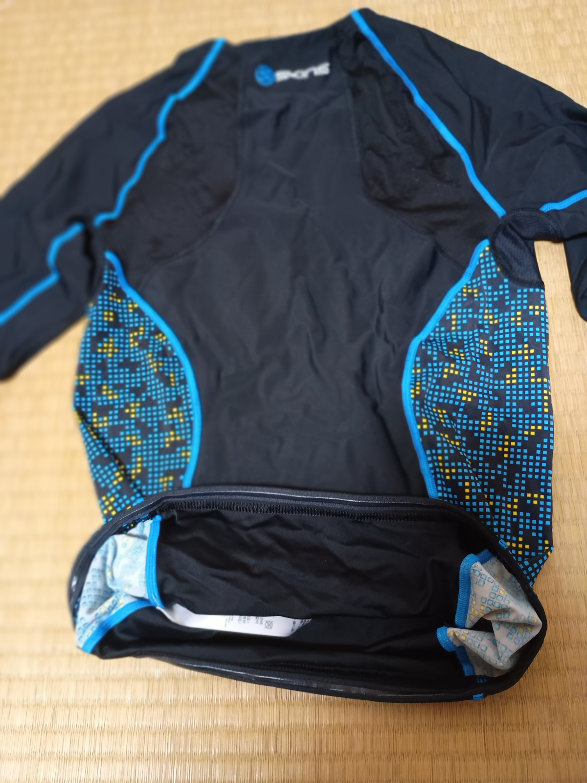 �yskins�zA200����M�T�C�Y �R���v���b�V���������O�X���[�u