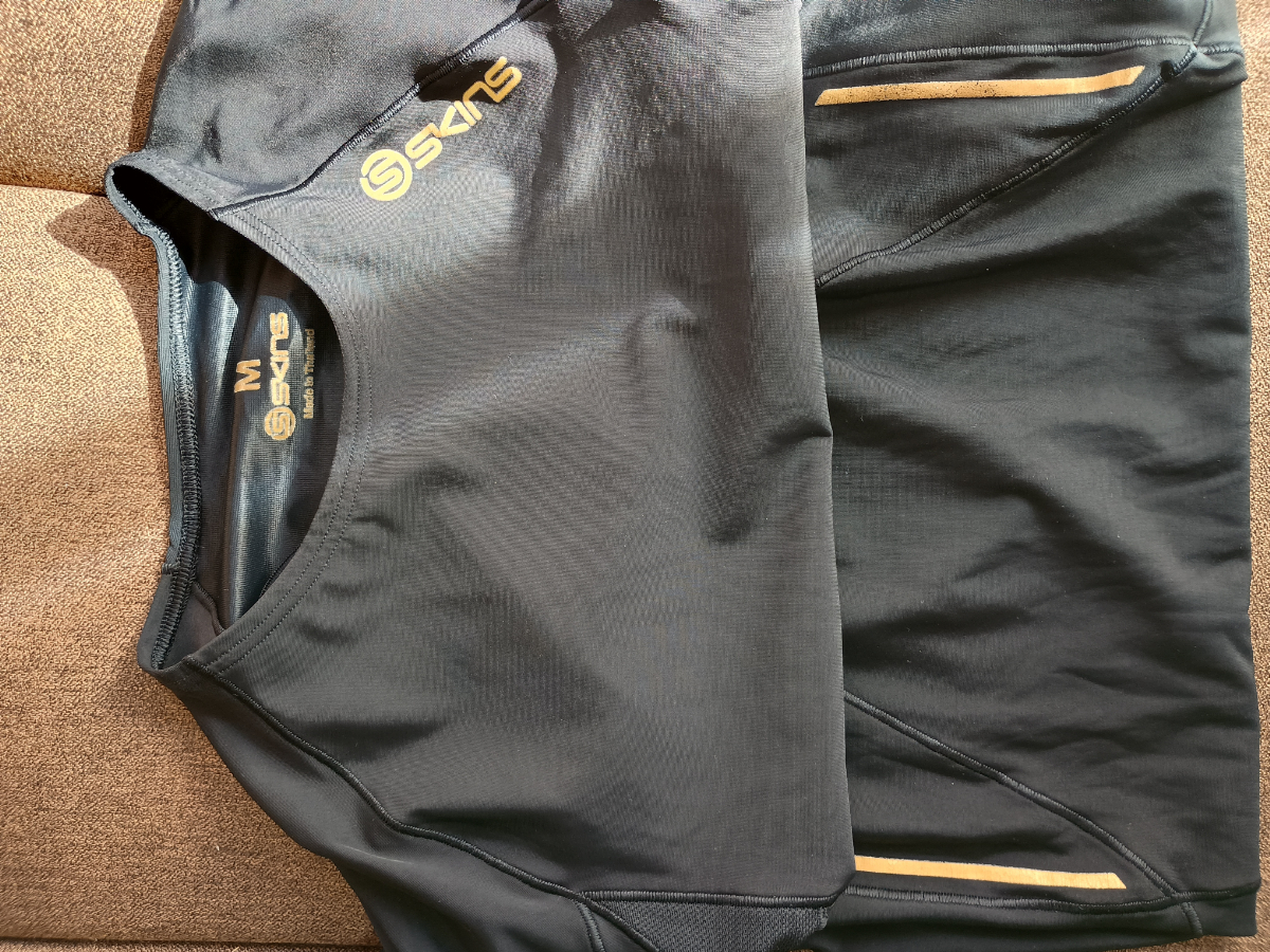 �yskins�zA400�g�b�v�X����M�T�C�Y�R���v���b�V�����C���i�[�V���[�g�X���[�u�O�ꃌ�r���[