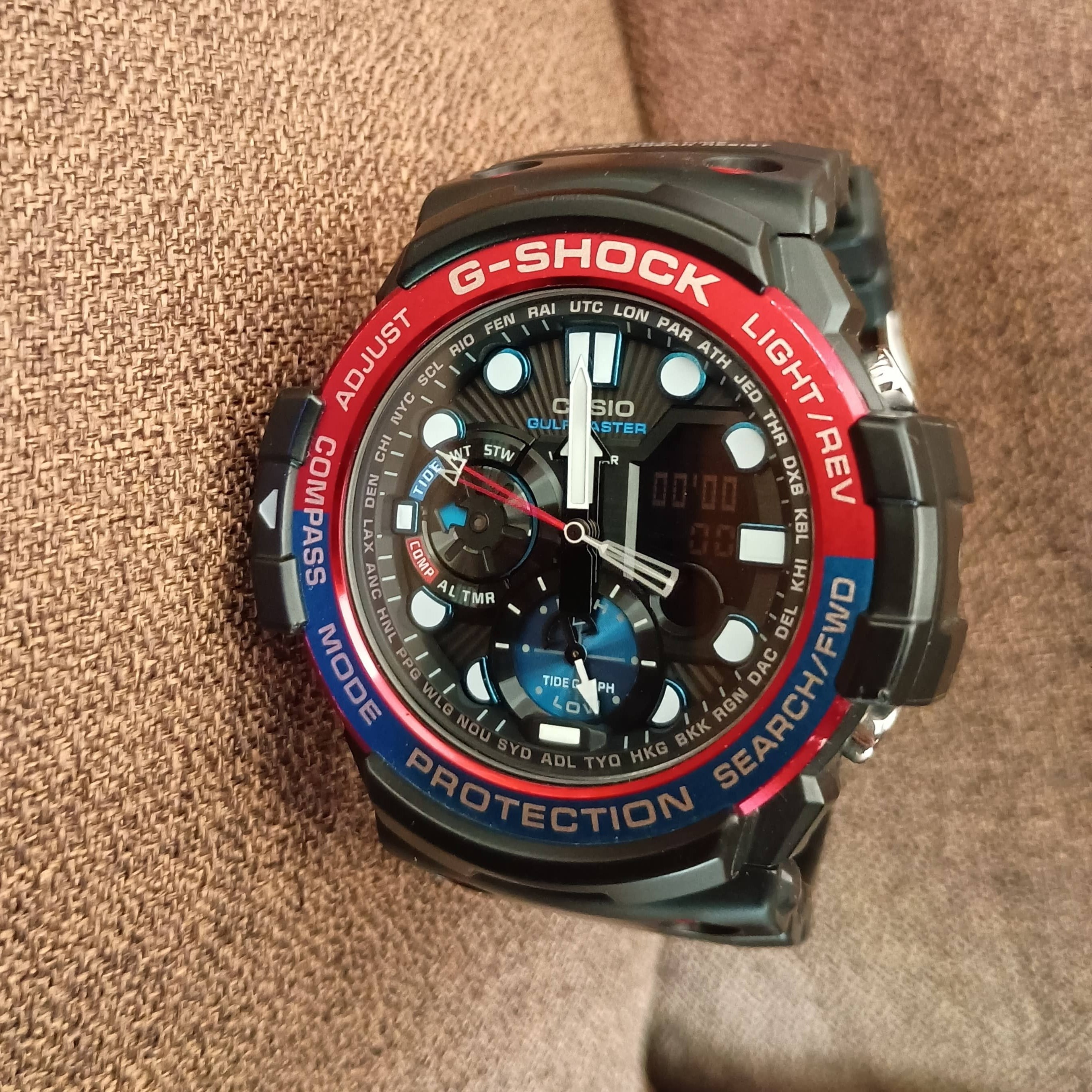 �yG-shock�z�K���t�}�X�^�[�y�v�V�J���[CASIO GN-1000-1AJF���r���[