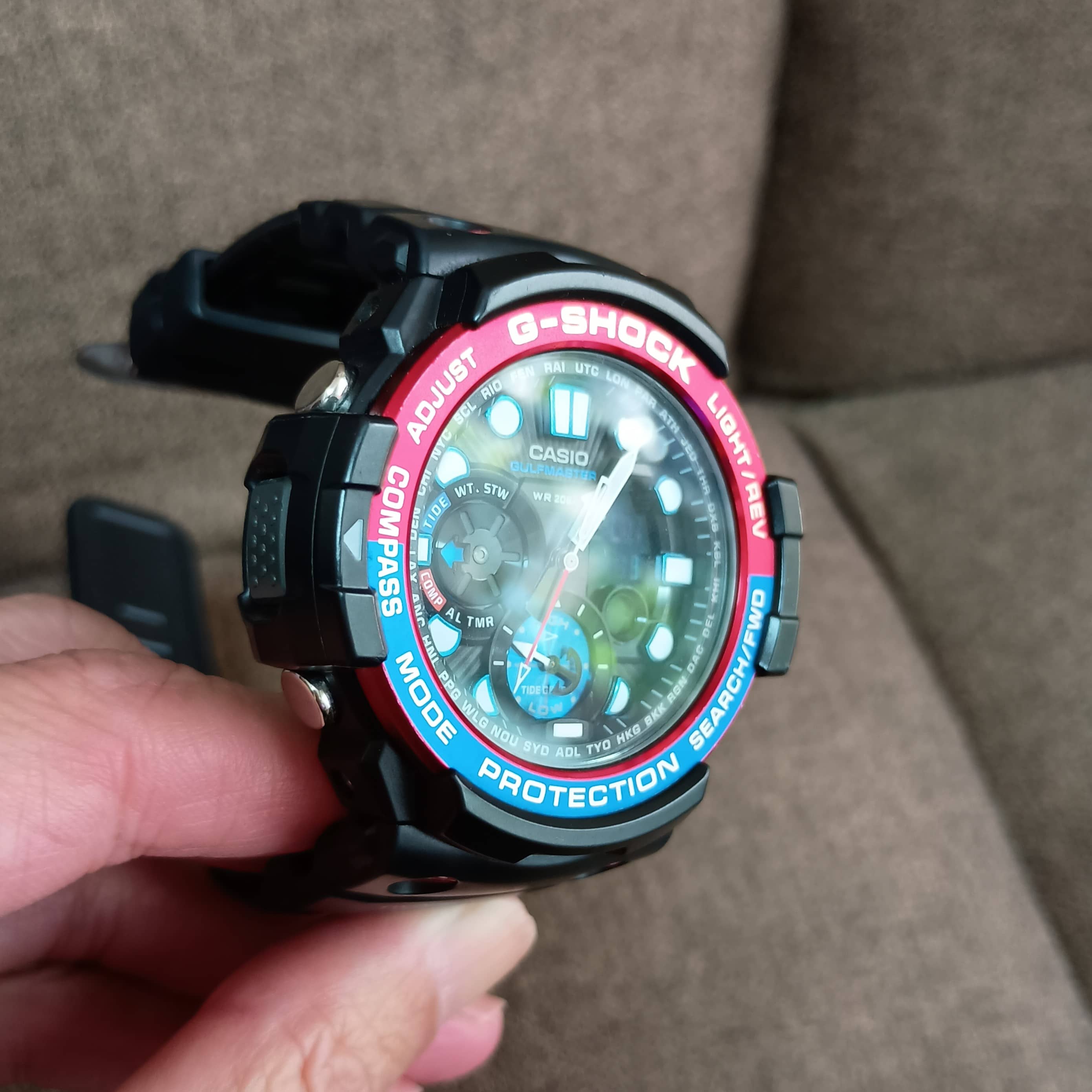 �yG-shock�z�K���t�}�X�^�[�y�v�V�J���[CASIO GN-1000-1AJF���r���[