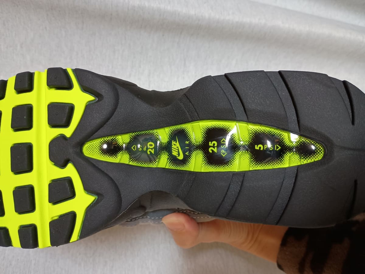 2026年復刻 エアマックス95 イエローグラデを徹底レビュー!ビッグバブルの進化を写真46枚で解説